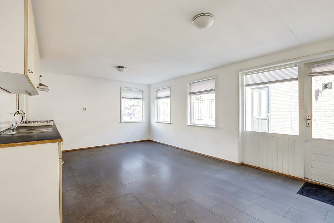 Photo 16 of Hoofdstraat 135