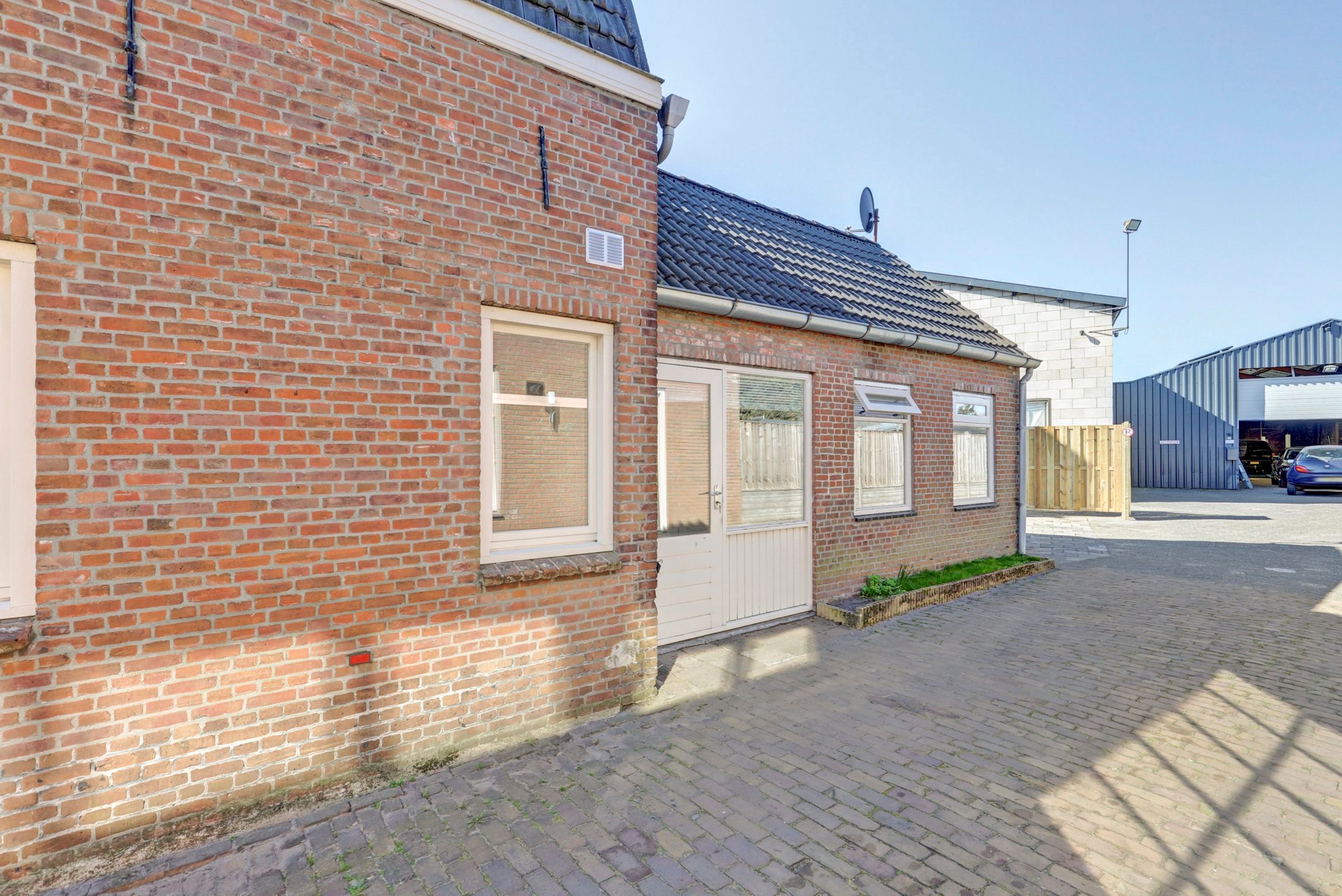 Photo 24 of Hoofdstraat 135