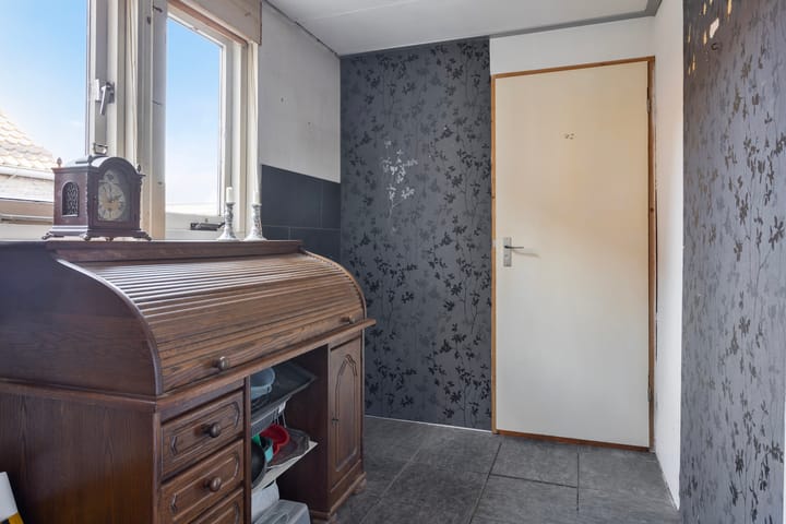 Photo 11 of Middenstraat 30