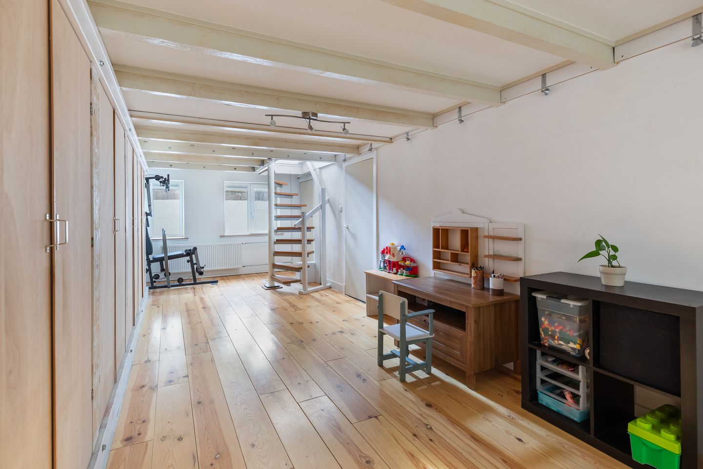 Photo 34 of Bankastraat 15