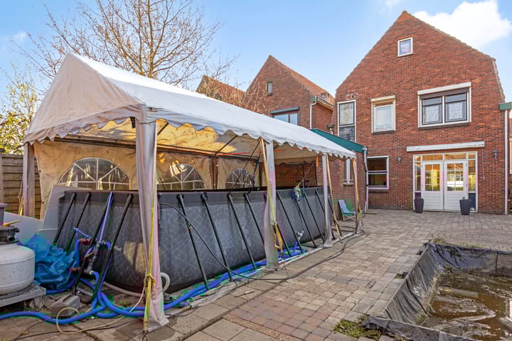 Photo 24 of Middenstraat 30