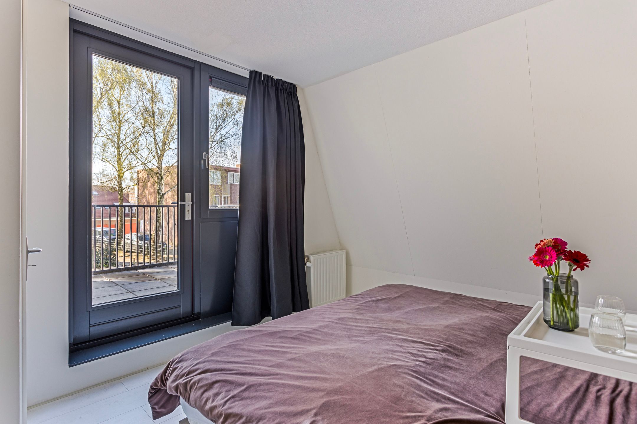 Foto 12 van Burg. Nieuwenhuijzenstraat 4