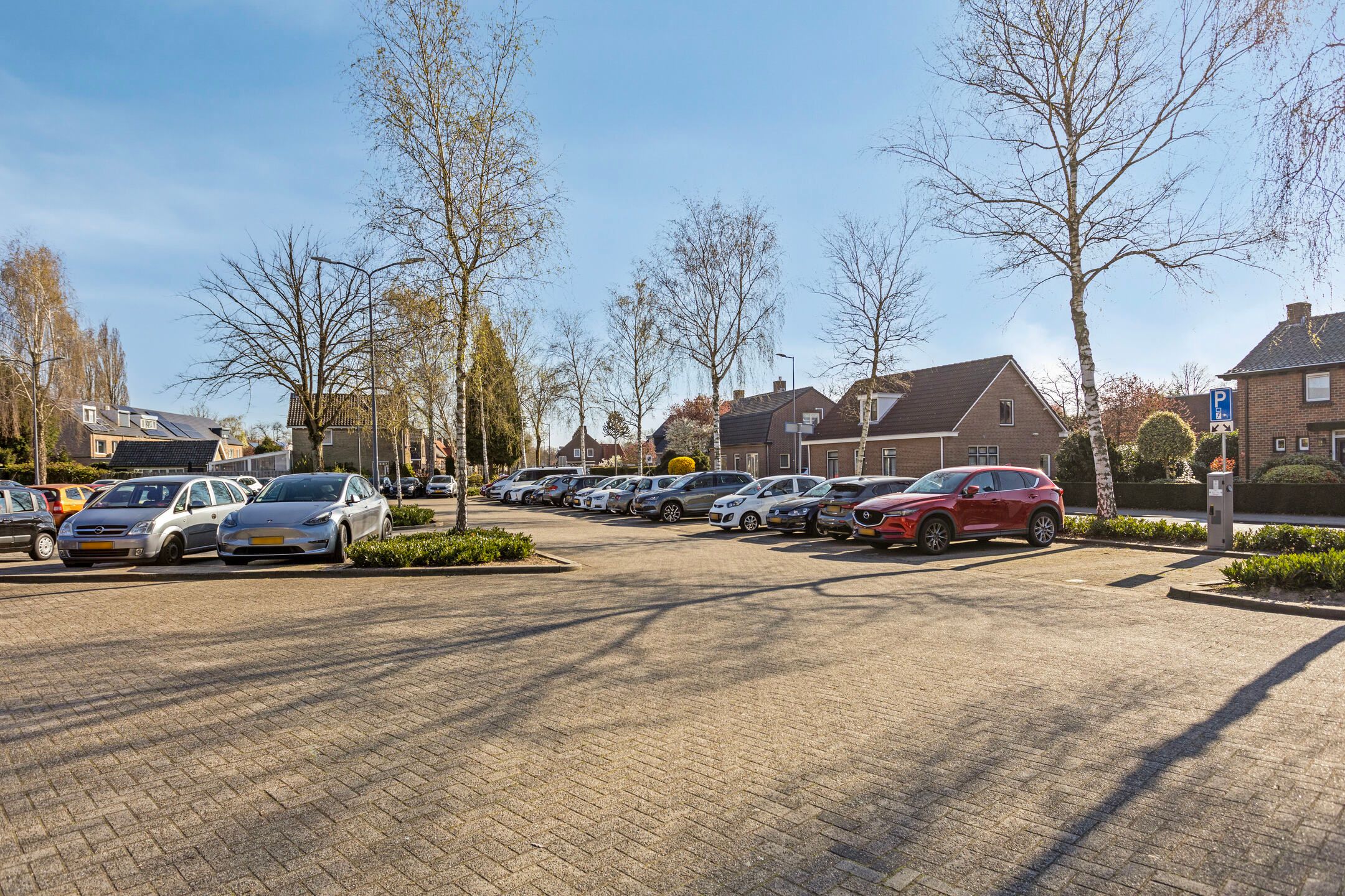 Foto 21 van Burg. Nieuwenhuijzenstraat 4