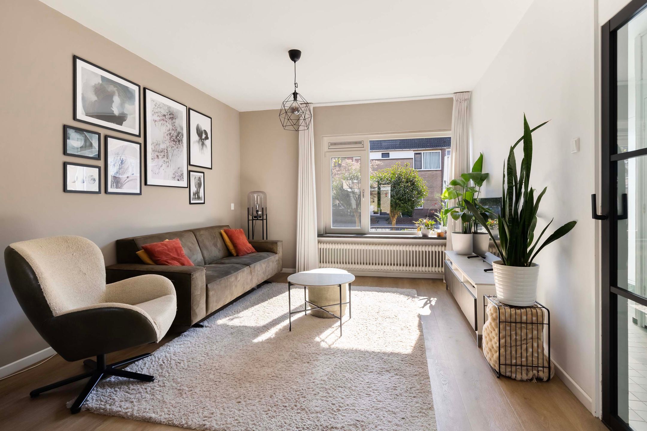 Photo 3 of Sartrestraat 9