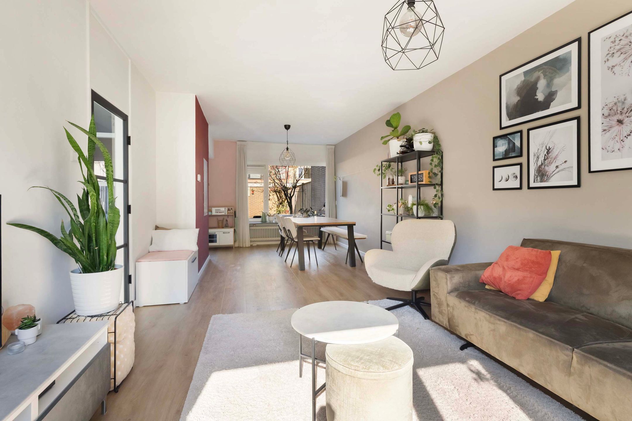 Photo 6 of Sartrestraat 9