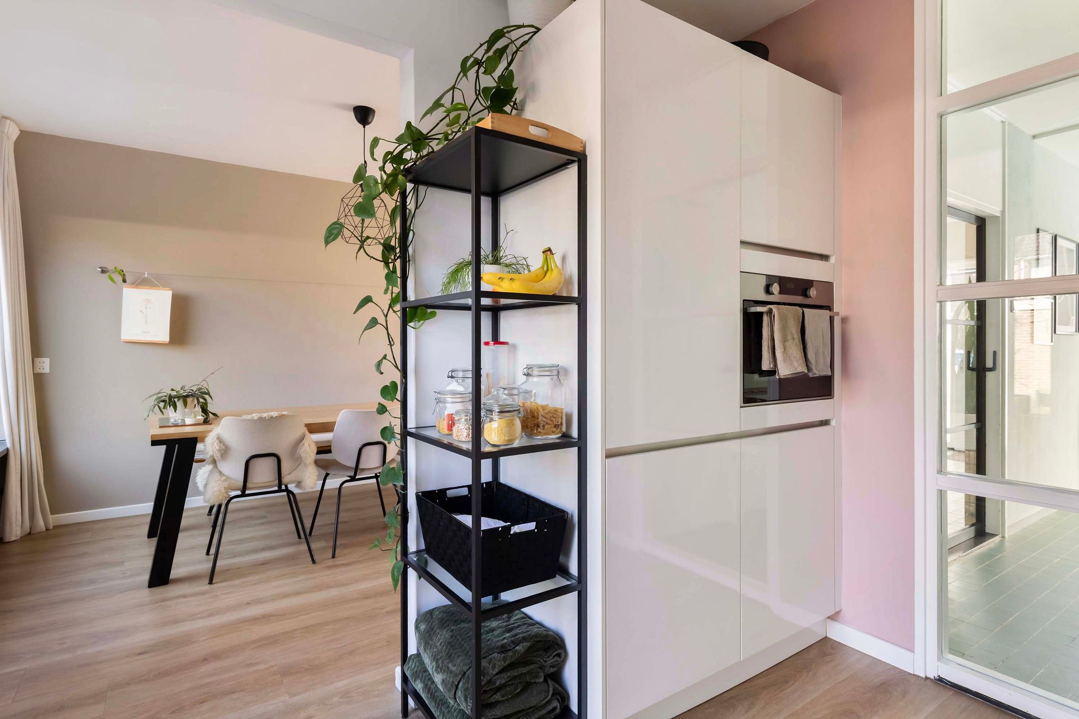 Photo 12 of Sartrestraat 9