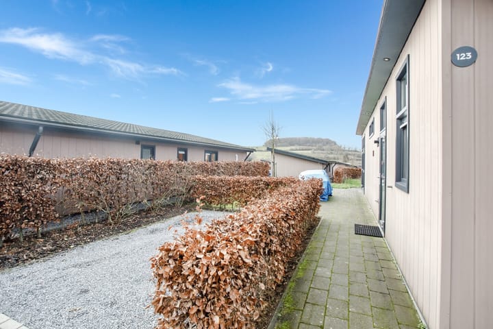 Foto 2 van Valkenburgerweg 128-123