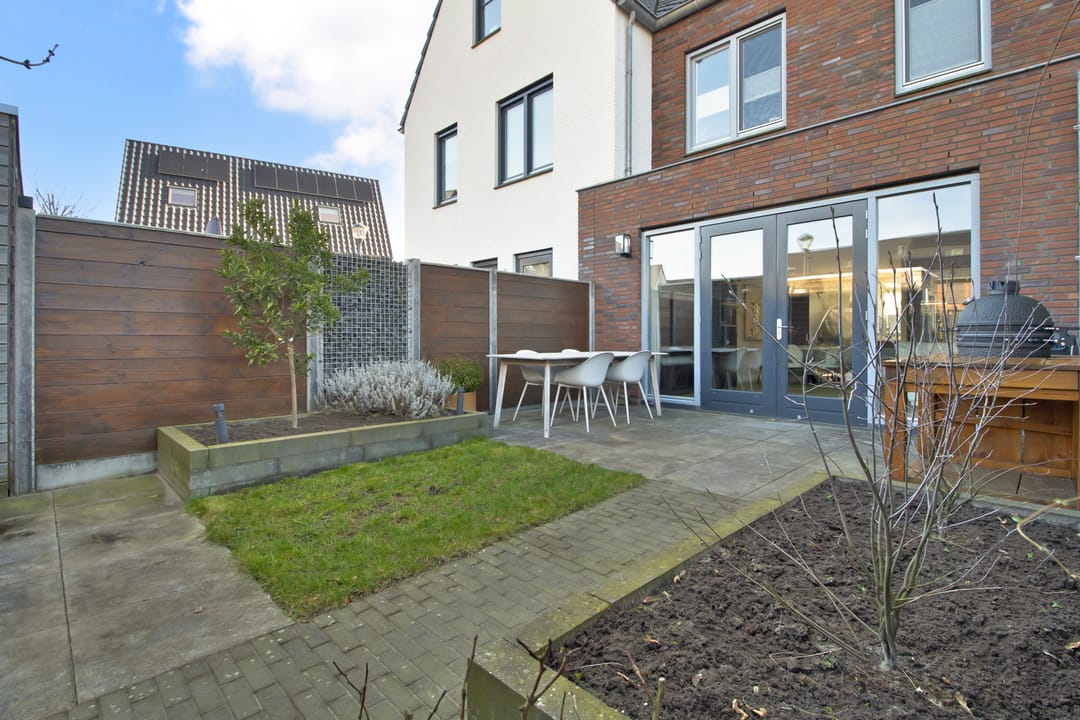 Photo 32 of Holsteinpad 6