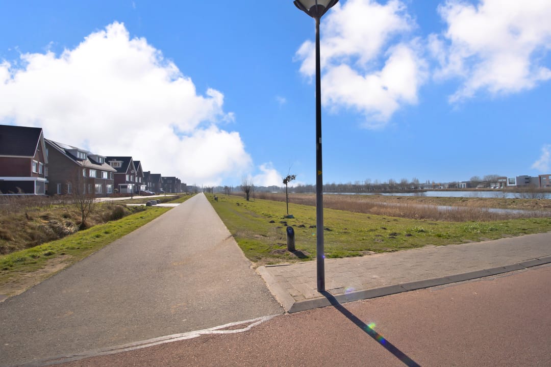 Photo 37 of Holsteinpad 6