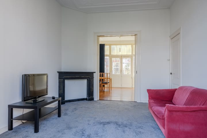 Photo 11 of Evertsenstraat 5