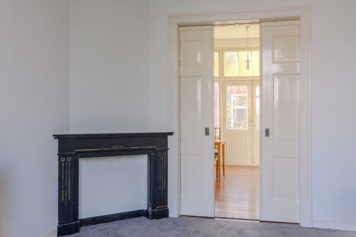 Photo 12 of Evertsenstraat 5