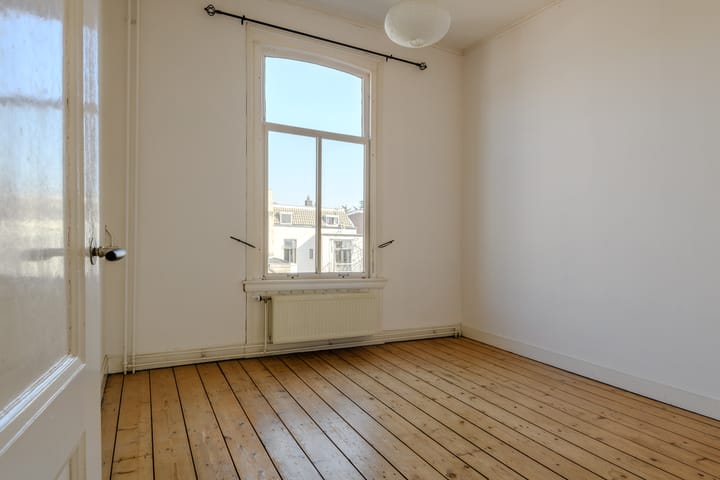 Photo 28 of Evertsenstraat 5