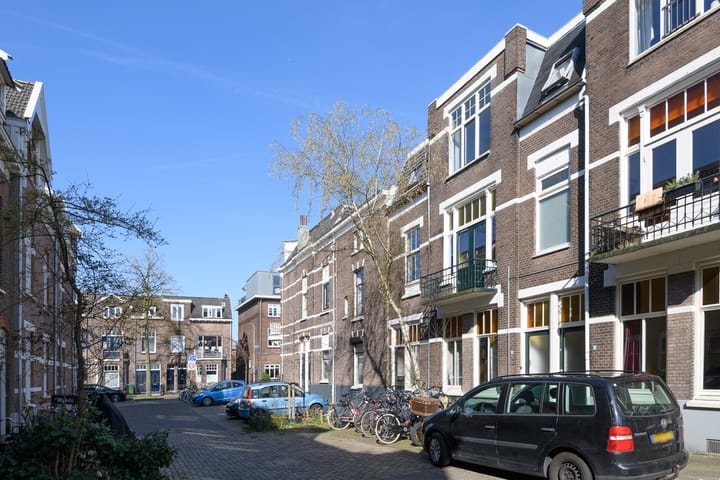 Photo 37 of Evertsenstraat 5