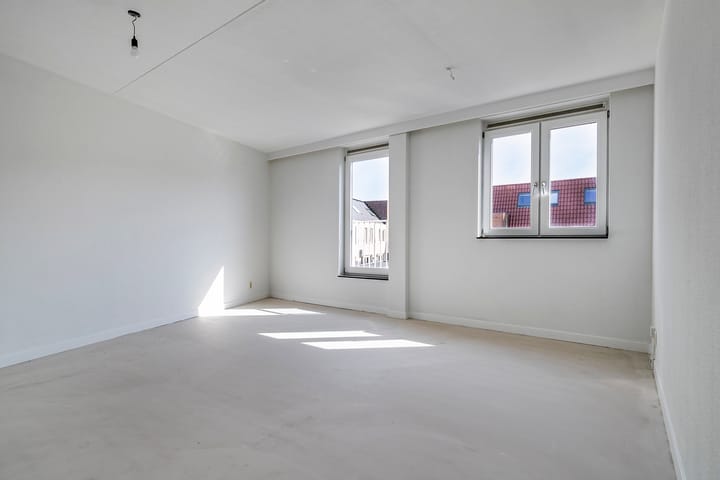 Photo 13 of Toon Dupuisstraat 28