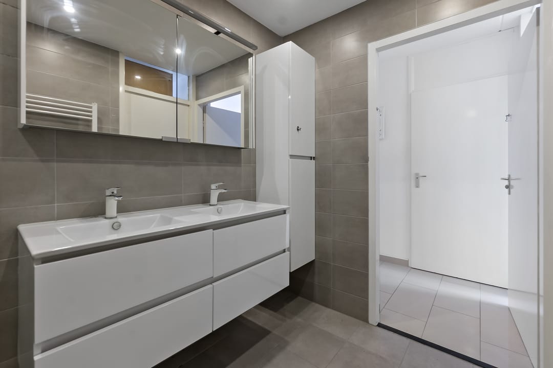 Foto 28 van Van Diesenstraat 135