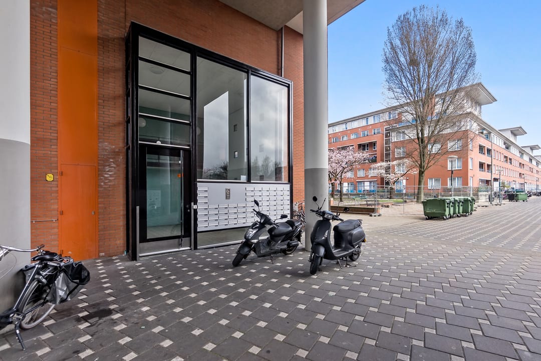 Foto 38 van Van Diesenstraat 135