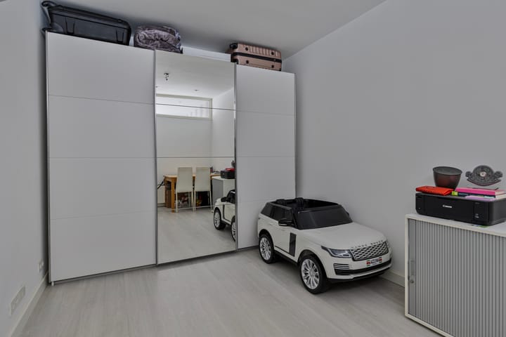 Photo 4 of Röntgenstraat 16-B