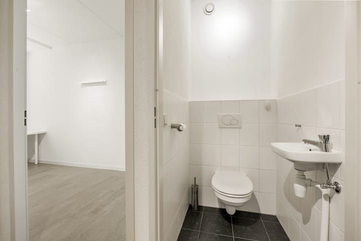 Photo 6 of Buys Ballotstraat 55