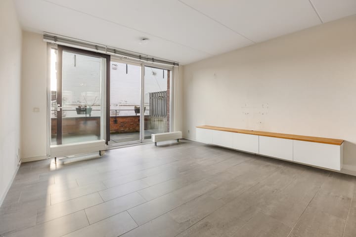 Photo 9 of Buys Ballotstraat 55