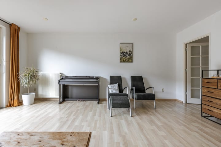 Foto 12 van Brederostraat 19