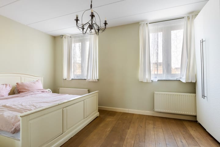 Foto 36 van Hélène Swarthplantsoen 10