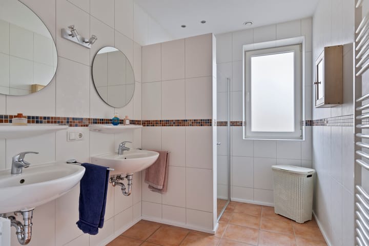 Photo 21 of Refter 4