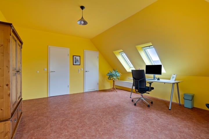 Photo 24 of Refter 4