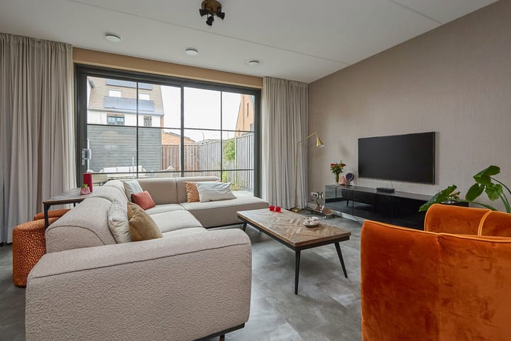 Foto 4 van John Miltonlaan 21