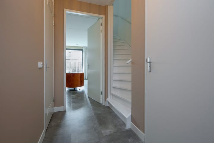 Foto 14 van John Miltonlaan 21