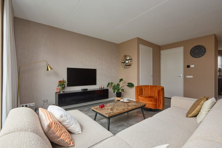 Foto 17 van John Miltonlaan 21