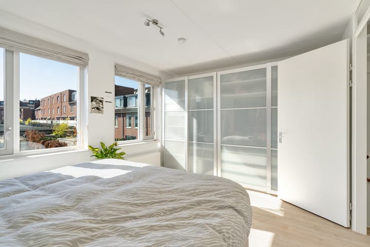 Photo 15 of Hartenruststraat 20