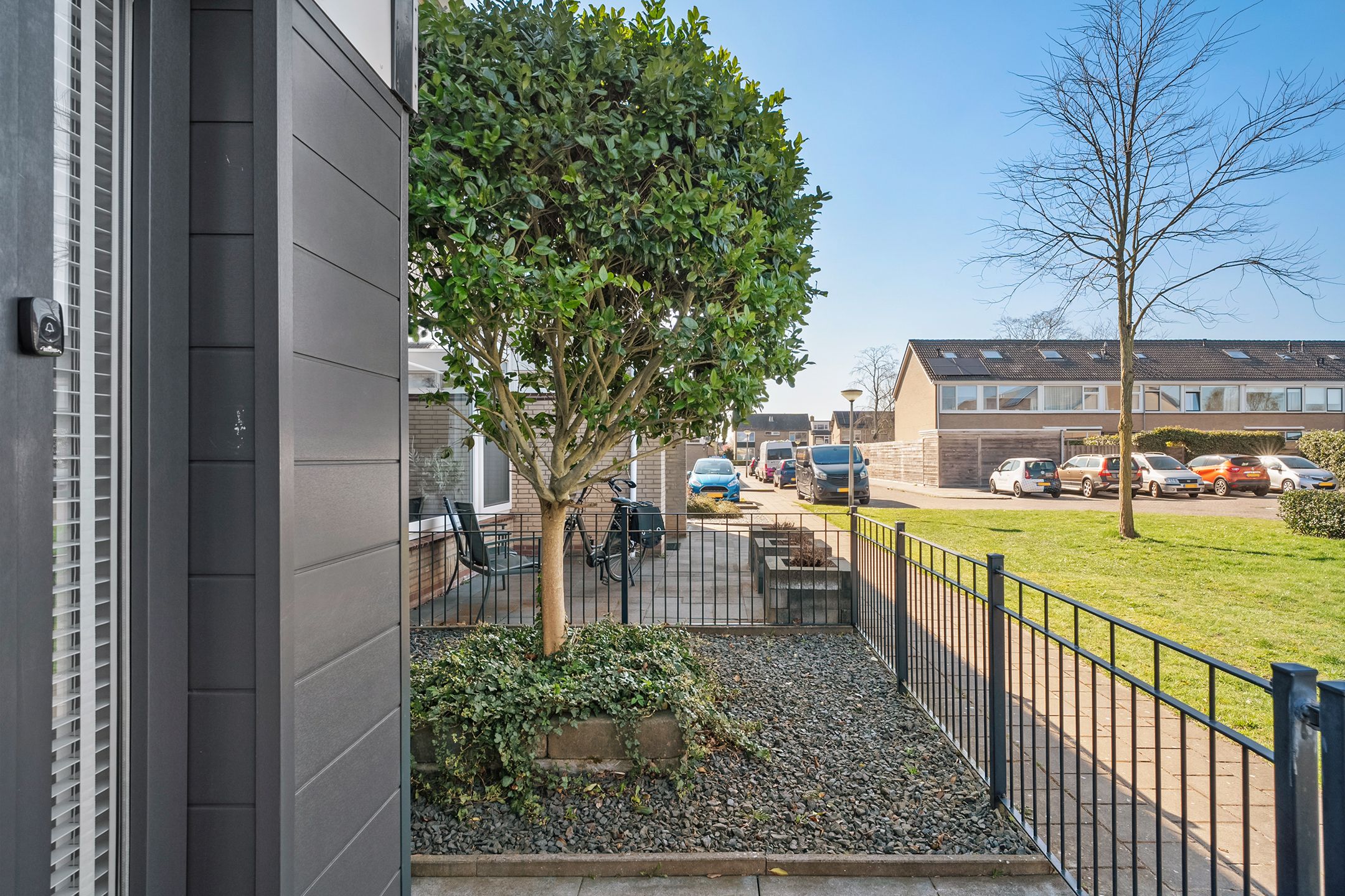 Photo 12 of Paulus Potterstraat 11