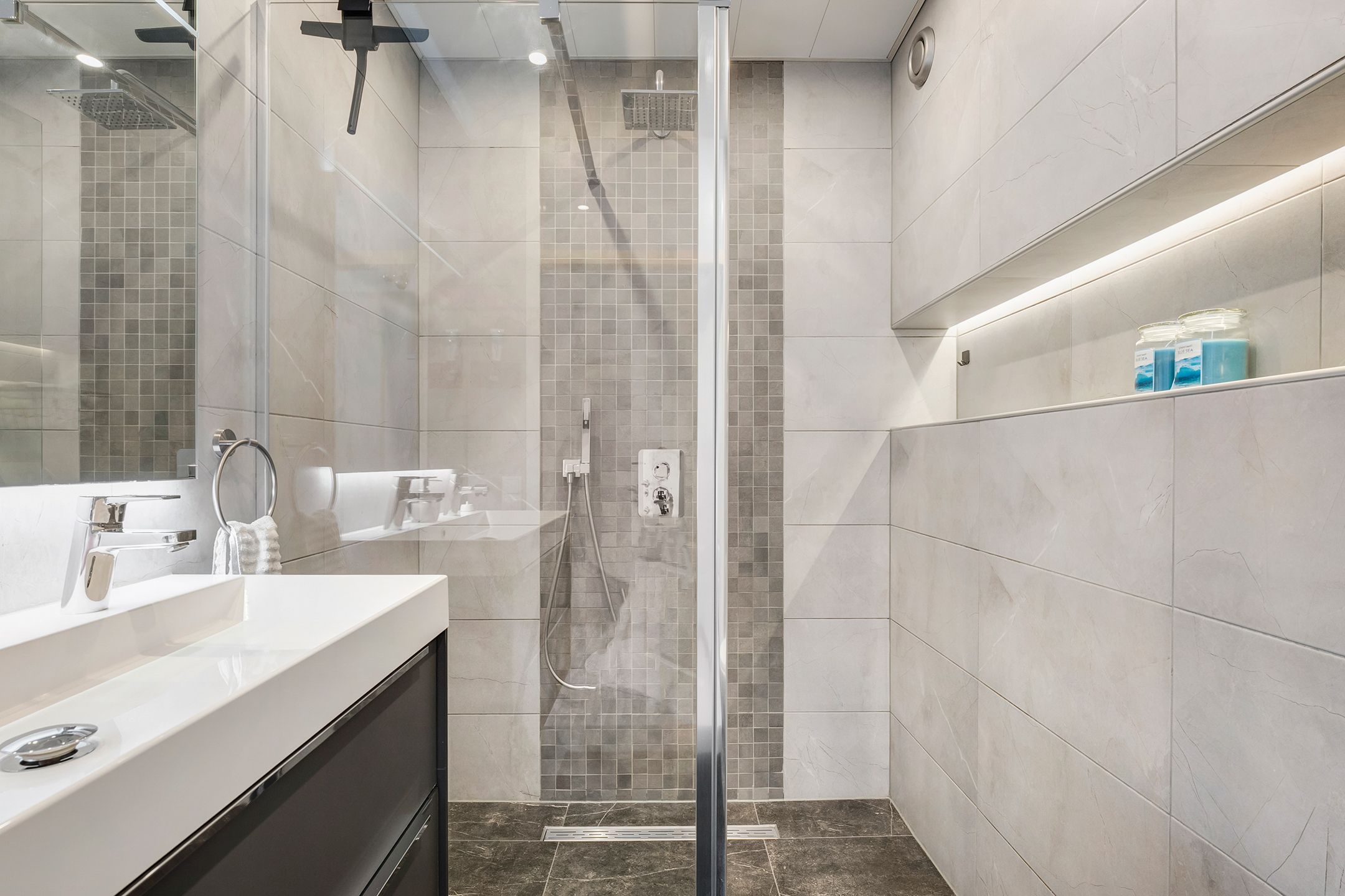 Photo 42 of Paulus Potterstraat 11