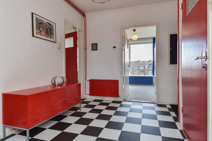 Photo 4 of Veenendaalkade 401