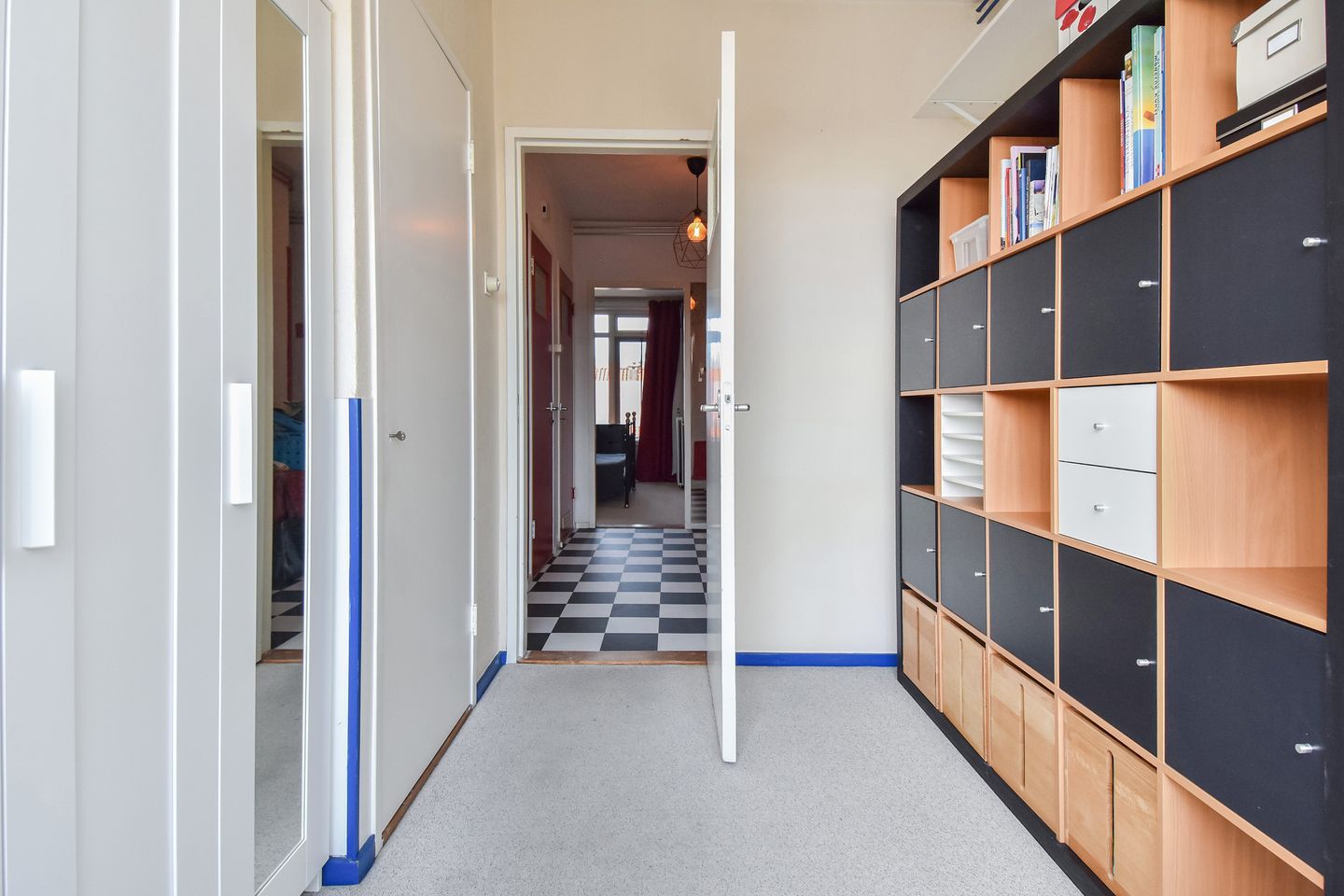 Foto 25 van Veenendaalkade 401