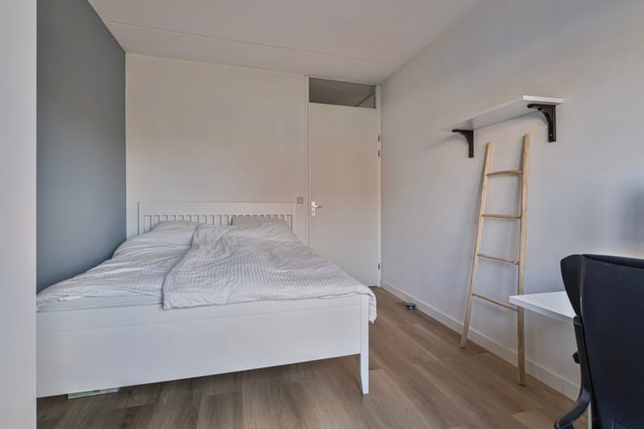 Foto 16 van Nes 27