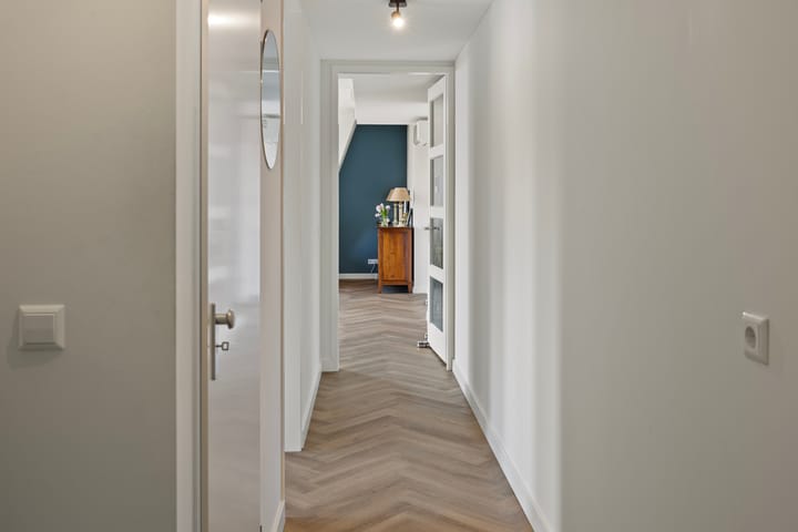 Photo 5 of Grotestraat 151-R