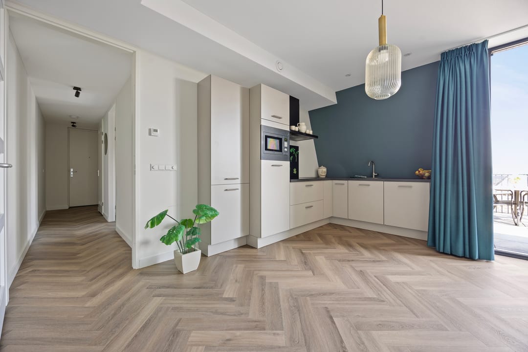 Photo 8 of Grotestraat 151-R