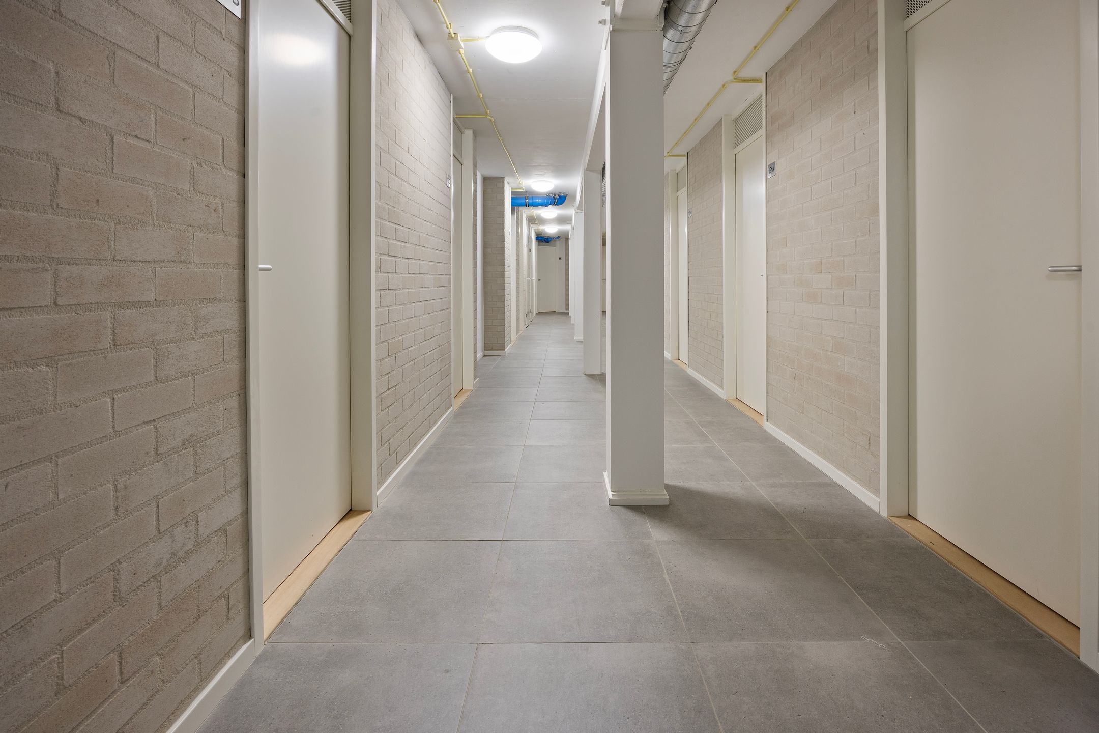 Photo 21 of Grotestraat 151-R