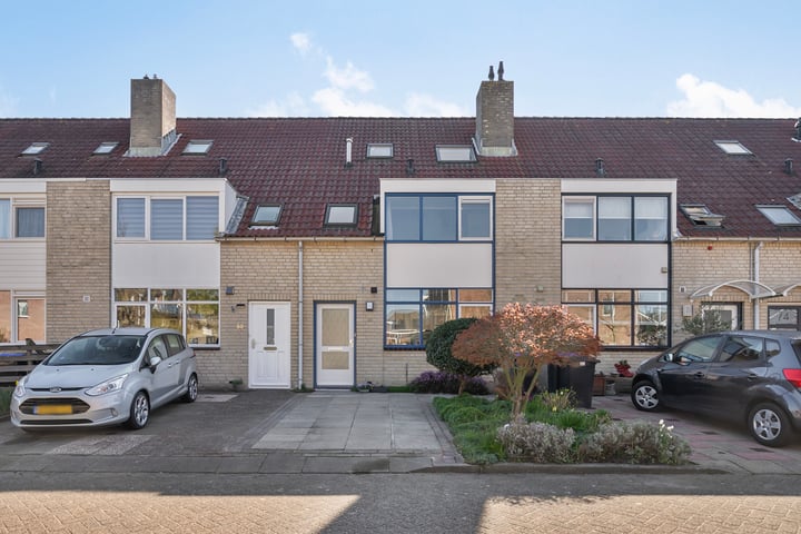 View photo of De Warmoezerij 78