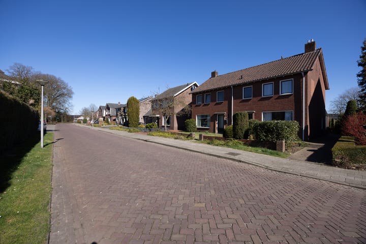 Foto 2 van Aert van Nesstraat 6