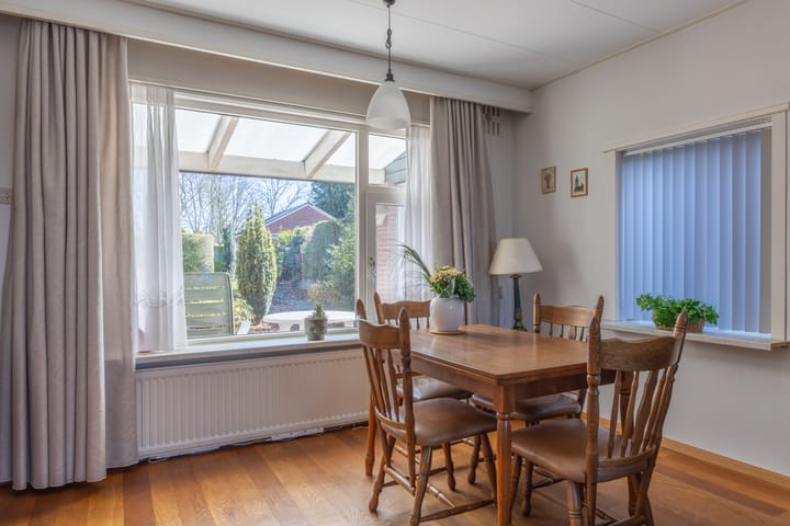 Foto 8 van Aert van Nesstraat 6