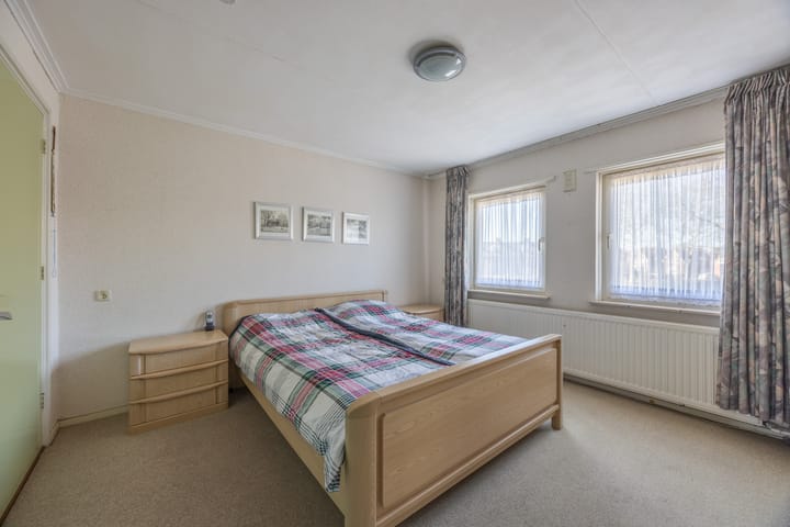 Foto 17 van Aert van Nesstraat 6