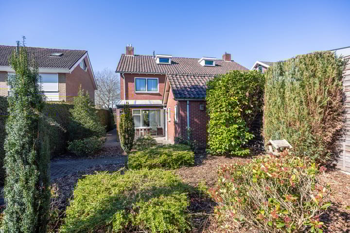 Foto 37 van Aert van Nesstraat 6