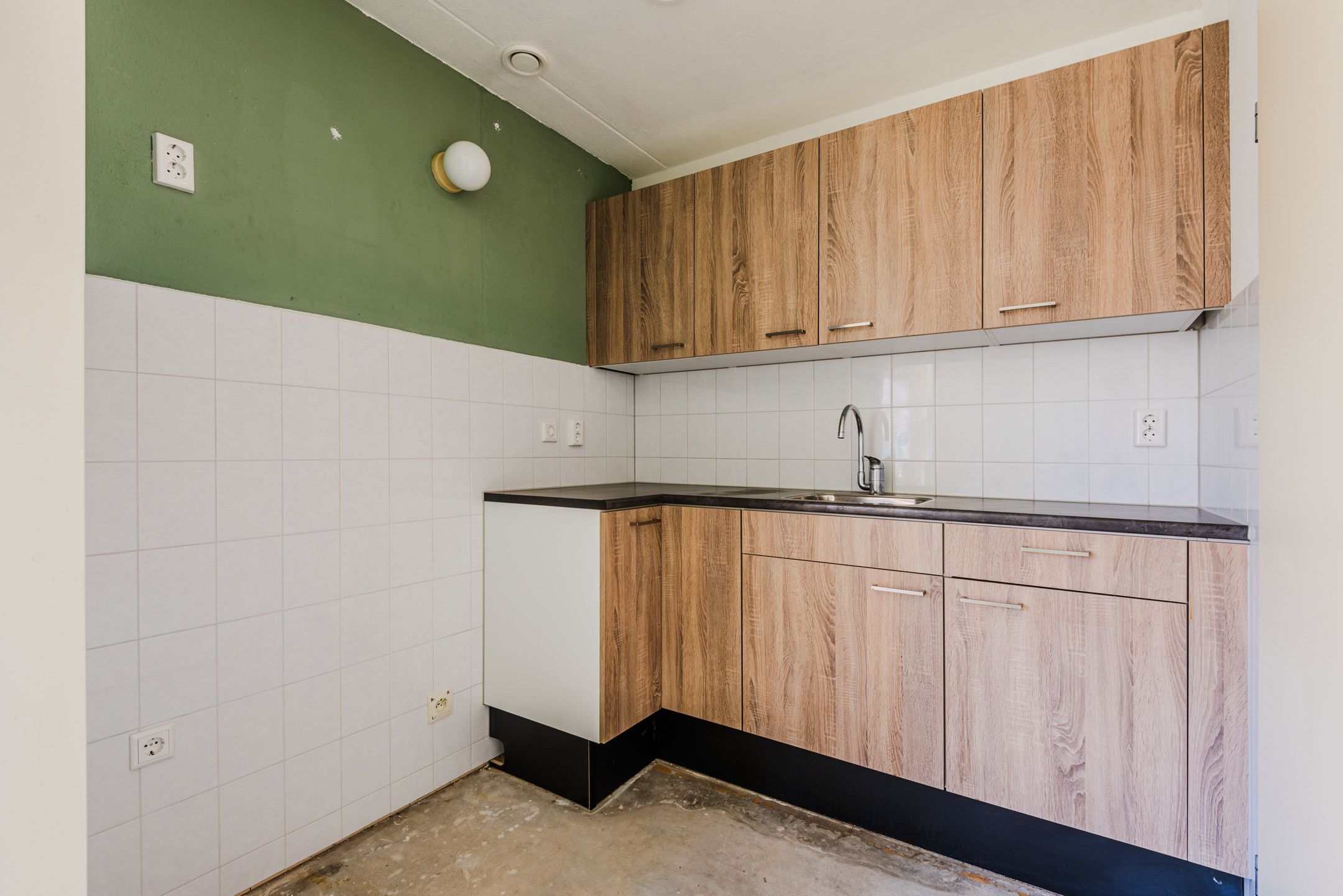 Foto 12 van Van der Laenstraat 132