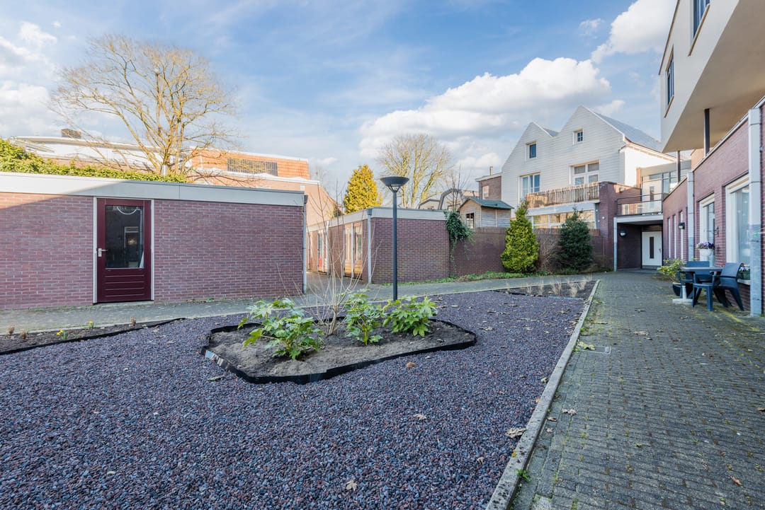 Foto 23 van Van der Laenstraat 132