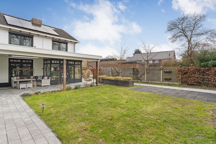 Foto 41 van Harm Tiesingstraat 1