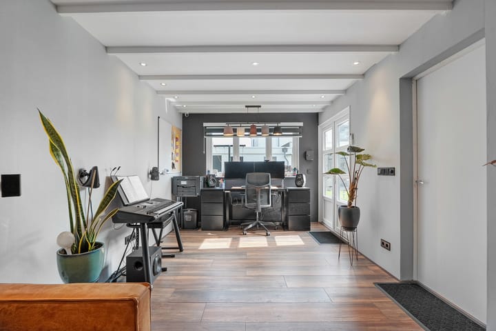 Foto 57 van Harm Tiesingstraat 1