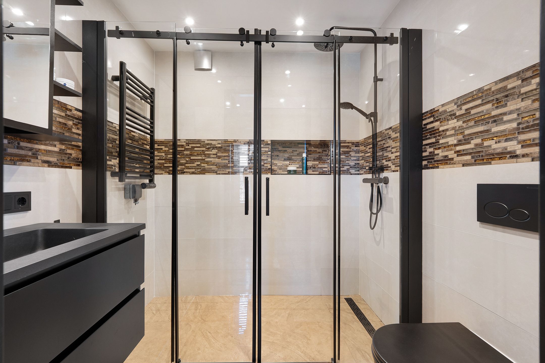 Foto 60 van Harm Tiesingstraat 1