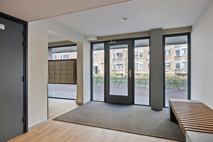 Photo 8 of Ir J.P. van Muijlwijkstraat 254